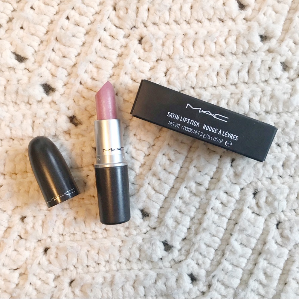MAC - Satin Lipstick SNOB